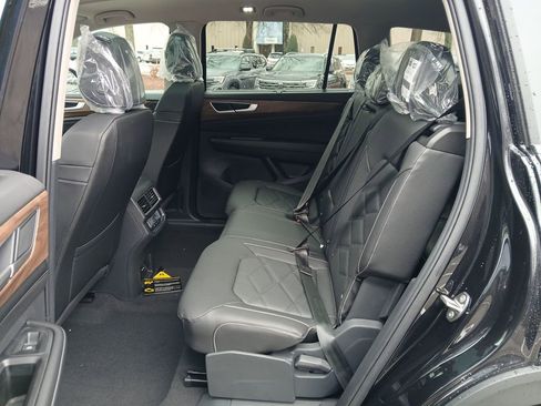 New 2026 Volkswagen Atlas SE FWD image 24