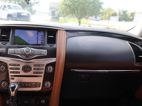 Used 2019 INFINITI QX80 Luxe image 26