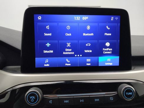 Used 2020 Ford Escape SE FWD image 25