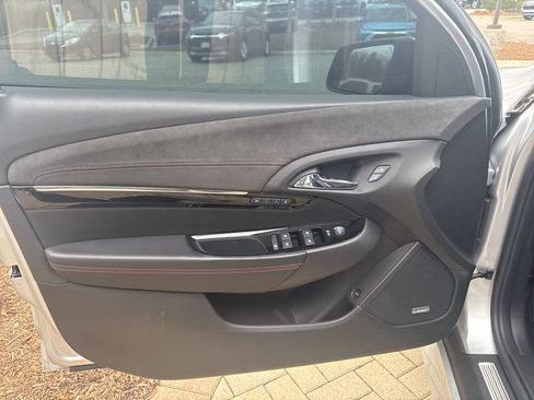 Used 2016 Chevrolet SS image 12