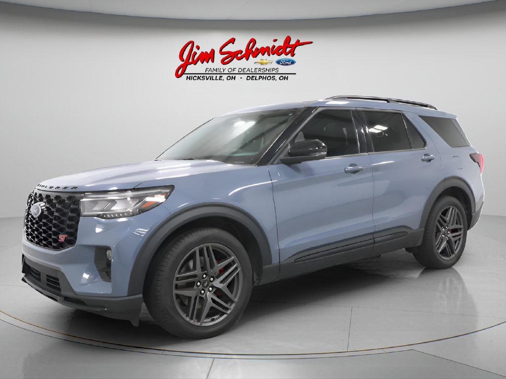 Used 2025 Ford Explorer ST AWD/4WD image 1
