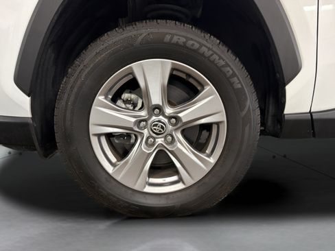 Used 2023 Toyota RAV4 XLE AWD/4WD image 27