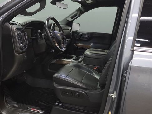 Used 2021 Chevrolet Silverado 1500 High Country w/ Technology Package image 10