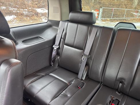 Used 2010 Chevrolet Tahoe LT w/ Luxury Package image 23