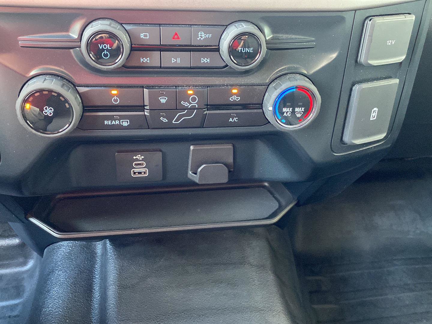 Used 2025 Ford F150 XL w/ Equipment Group 103A High AWD/4WD image 28