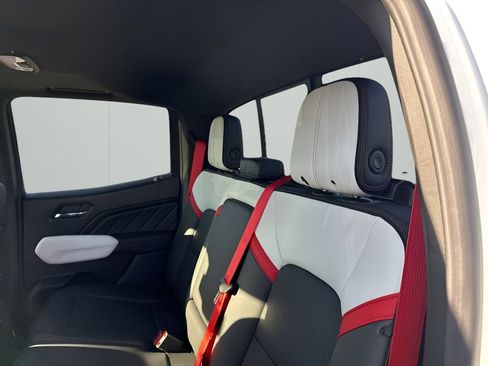 New 2026 GMC Canyon AT4X AWD/4WD image 23
