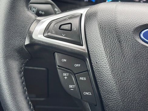 Used 2023 Ford Edge SEL w/ Convenience Package AWD/4WD image 9