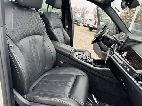 Used 2025 BMW X5 xDrive50e image 45