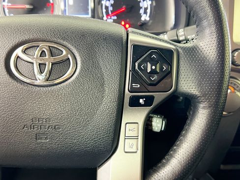 Used 2024 Toyota 4Runner SR5 Premium w/ Moonroof Package AWD/4WD image 19