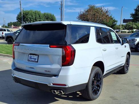 New 2026 GMC Yukon Denali w/ Denali Reserve Package AWD/4WD image 3