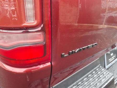 Used 2019 RAM 1500 Limited AWD/4WD image 12