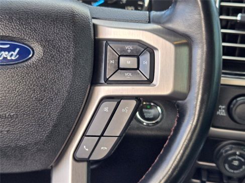 Used 2019 Ford F150 Platinum w/ Equipment Group 701A Luxury AWD/4WD image 28