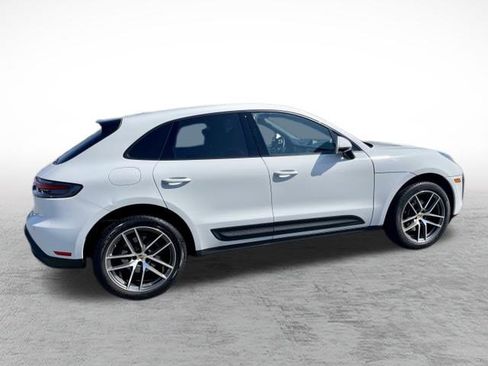 Used 2022 Porsche Macan AWD/4WD image 7