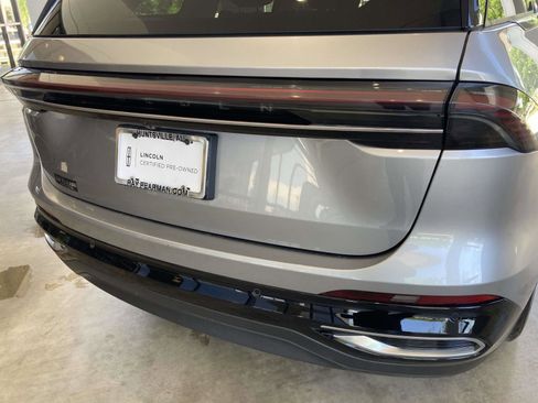 Certified 2024 Lincoln Nautilus Premier AWD/4WD image 4