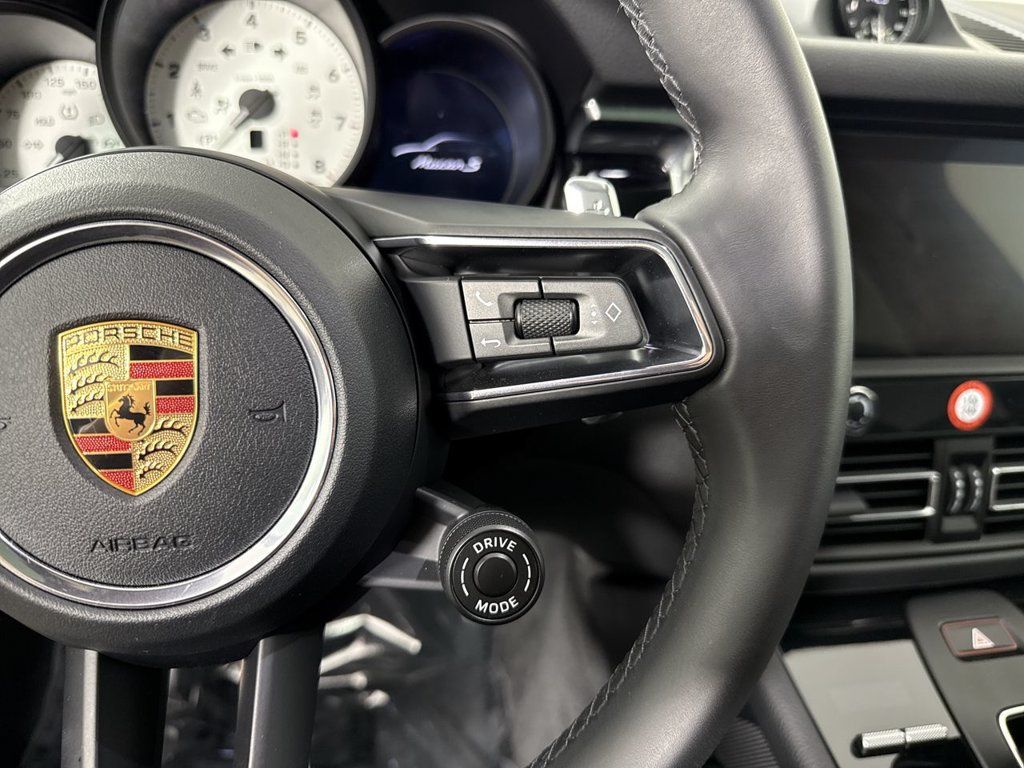 Certified 2026 Porsche Macan S AWD/4WD image 39