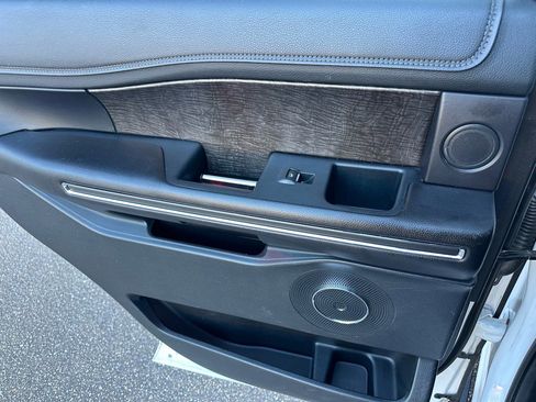 Used 2018 Ford Expedition Limited w/ Equipment Group 302A image 39
