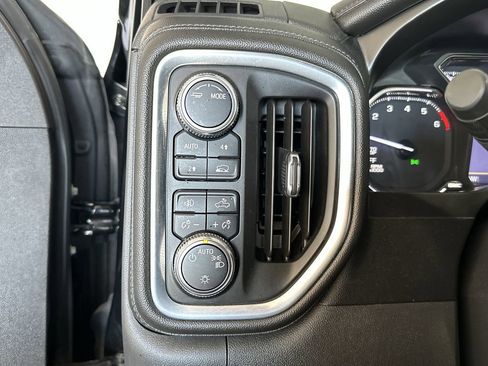 Used 2022 GMC Sierra 1500 Elevation w/ LPO, Elevation Black Package image 18