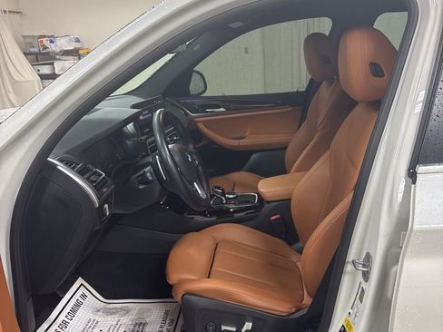 Used 2023 BMW X3 xDrive30i image 9