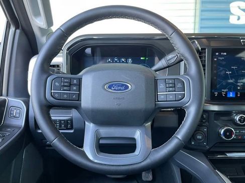 Used 2025 Ford F350 Lariat w/ Lariat Ultimate Package AWD/4WD image 16