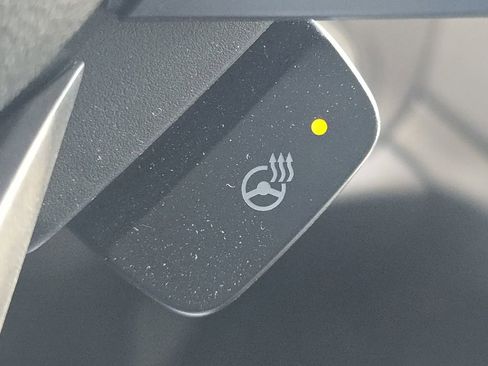 Used 2023 Subaru Outback Touring XT image 11