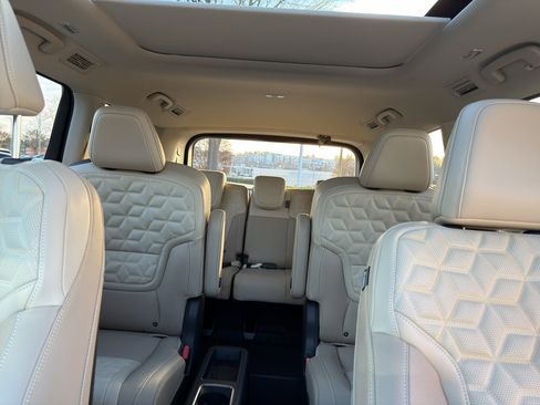 New 2026 Nissan Armada Platinum Reserve w/ Accent Package image 30