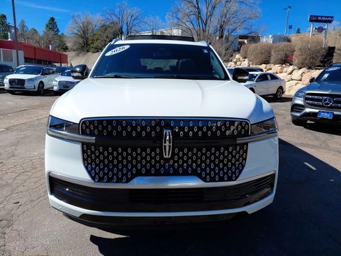 New 2026 Lincoln Navigator Reserve AWD/4WD image 2