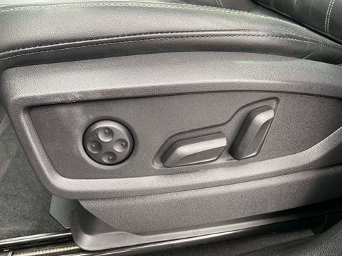 Certified 2023 Audi Q5 2.0T Premium w/ Convenience Package image 16