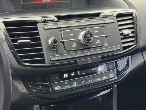 Used 2017 Honda Accord Sport image 27