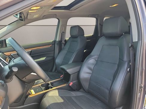 Used 2022 Honda CR-V Touring image 11