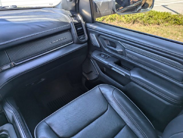 Used 2019 RAM 1500 Limited AWD/4WD image 17