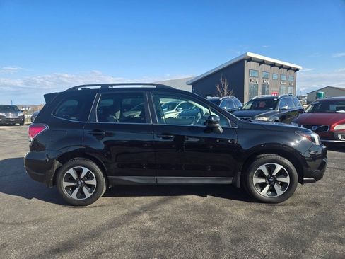 Used 2018 Subaru Forester 2.5i Limited AWD/4WD image 4