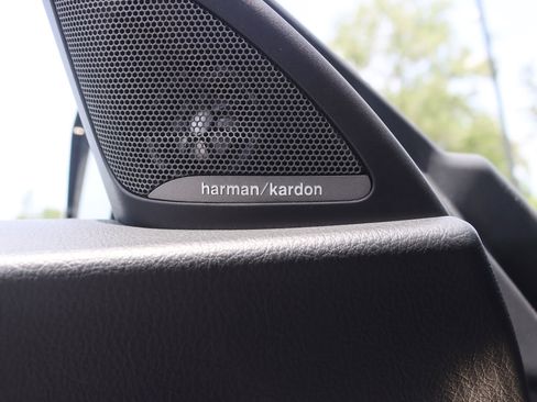 Used 2018 BMW M2 RWD image 34