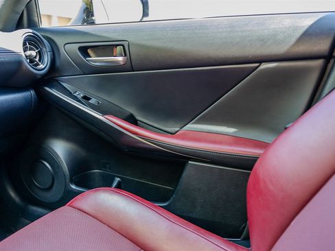 Used 2023 Lexus IS 300 w/ Comfort Package RWD image 21