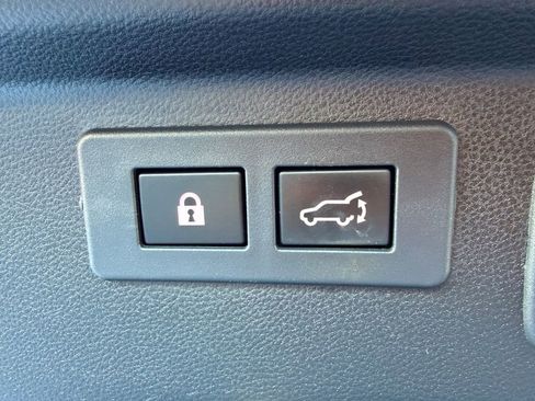 Used 2019 Subaru Forester Limited AWD/4WD image 40