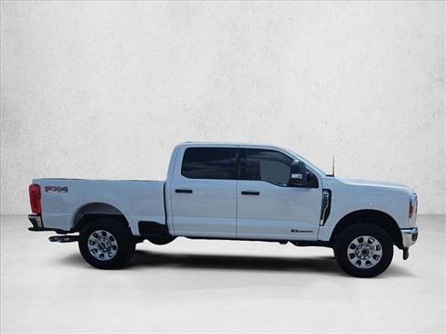 Used 2024 Ford F250 XLT w/ FX4 Off-Road Package AWD/4WD image 8