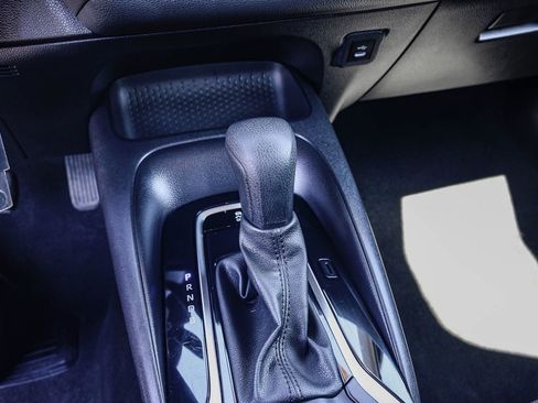 Used 2024 Toyota Corolla LE image 27