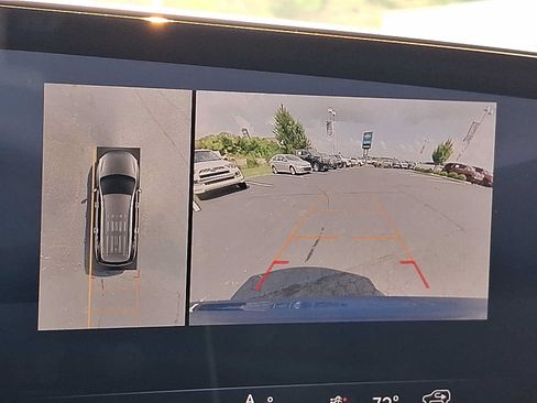 Used 2025 Buick Enclave Preferred AWD/4WD image 19