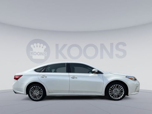 Used 2017 Toyota Avalon Limited w/ Carpet Mat Package image 7