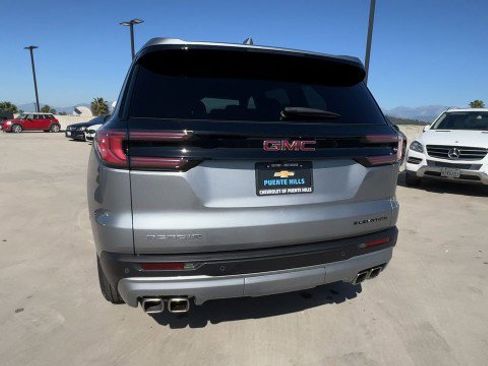 Used 2025 GMC Acadia Elevation image 7