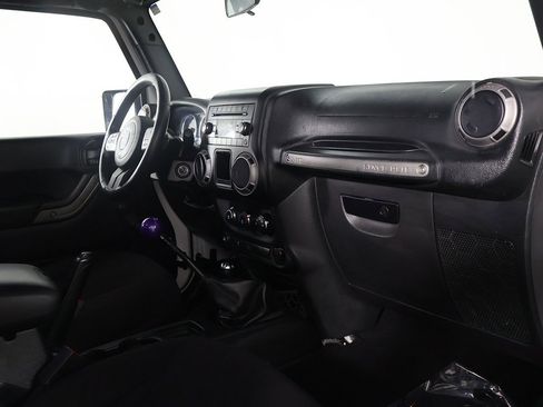 Used 2015 Jeep Wrangler Unlimited Sport w/ Connectivity Group image 20