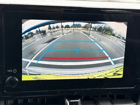 Used 2024 Toyota Corolla LE image 27