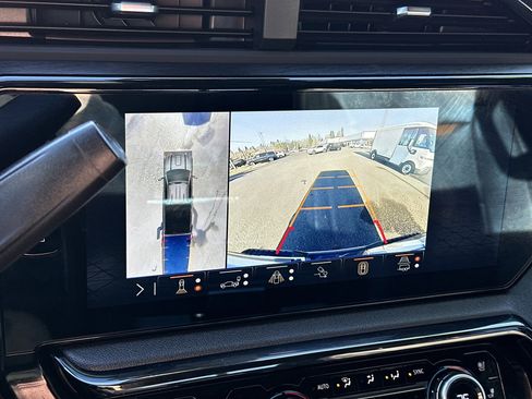 Used 2024 GMC Sierra 2500 AT4 w/ AT4 Premium Plus Package image 22