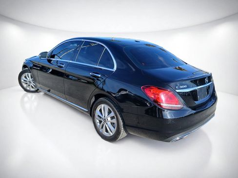 Used 2019 Mercedes-Benz C 300 4MATIC Sedan image 4