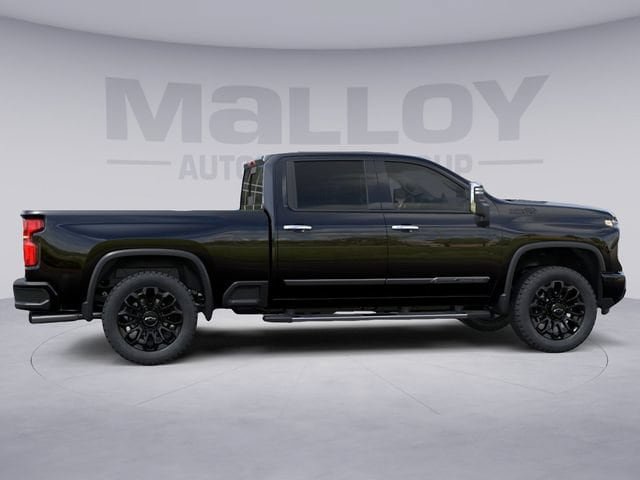 New 2026 Chevrolet Silverado 2500 High Country w/ LPO, Dark Essentials Package AWD/4WD image 6