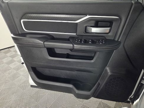 Used 2025 RAM 2500 Big Horn AWD/4WD image 22