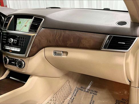 Used 2015 Mercedes-Benz ML 350 ML 350 image 28