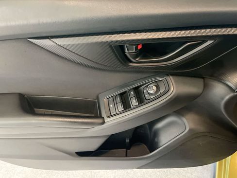 Used 2023 Subaru Crosstrek 2.0i Premium image 13