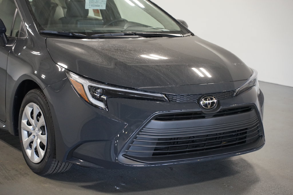 New 2027 Toyota Corolla LE FWD image 4