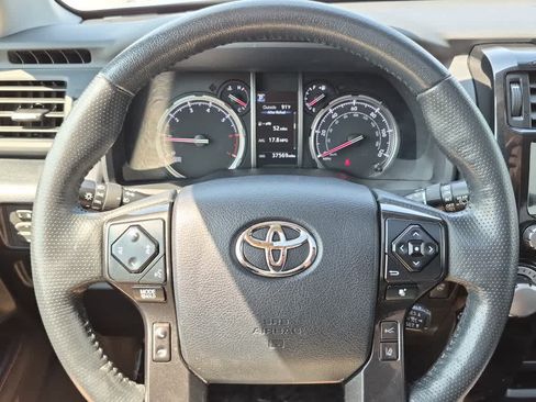Used 2024 Toyota 4Runner TRD Off-Road Premium w/ Off Road Premium Plus Package AWD/4WD image 16