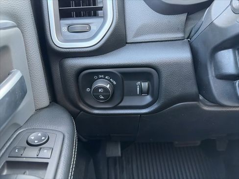 Used 2022 RAM 2500 Big Horn image 16